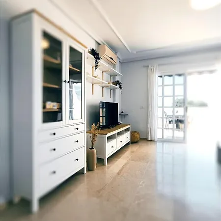 Charming & Sunny With Ocean View Apartamento *