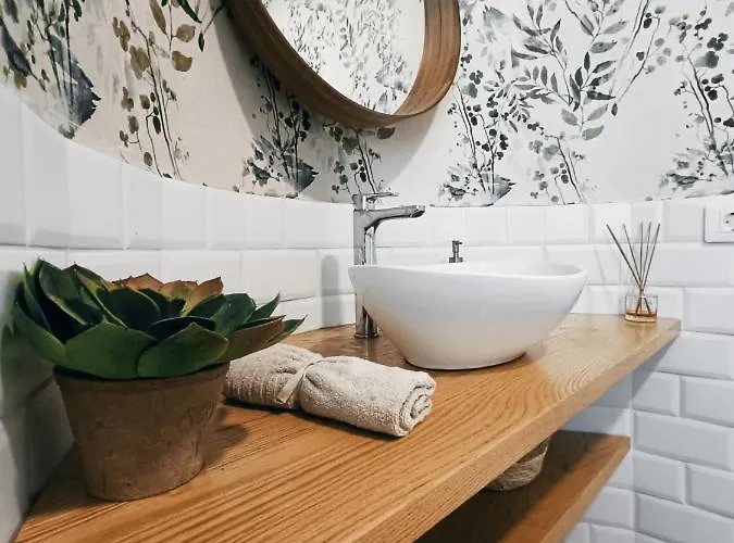 Charming & Sunny With Ocean View Lejlighed *