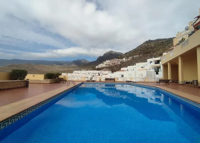 Charming & Sunny With Ocean View Lejlighed